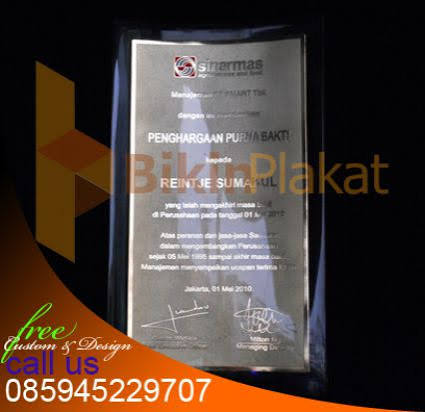Plakat Resin – Bikin Plakat Jakarta